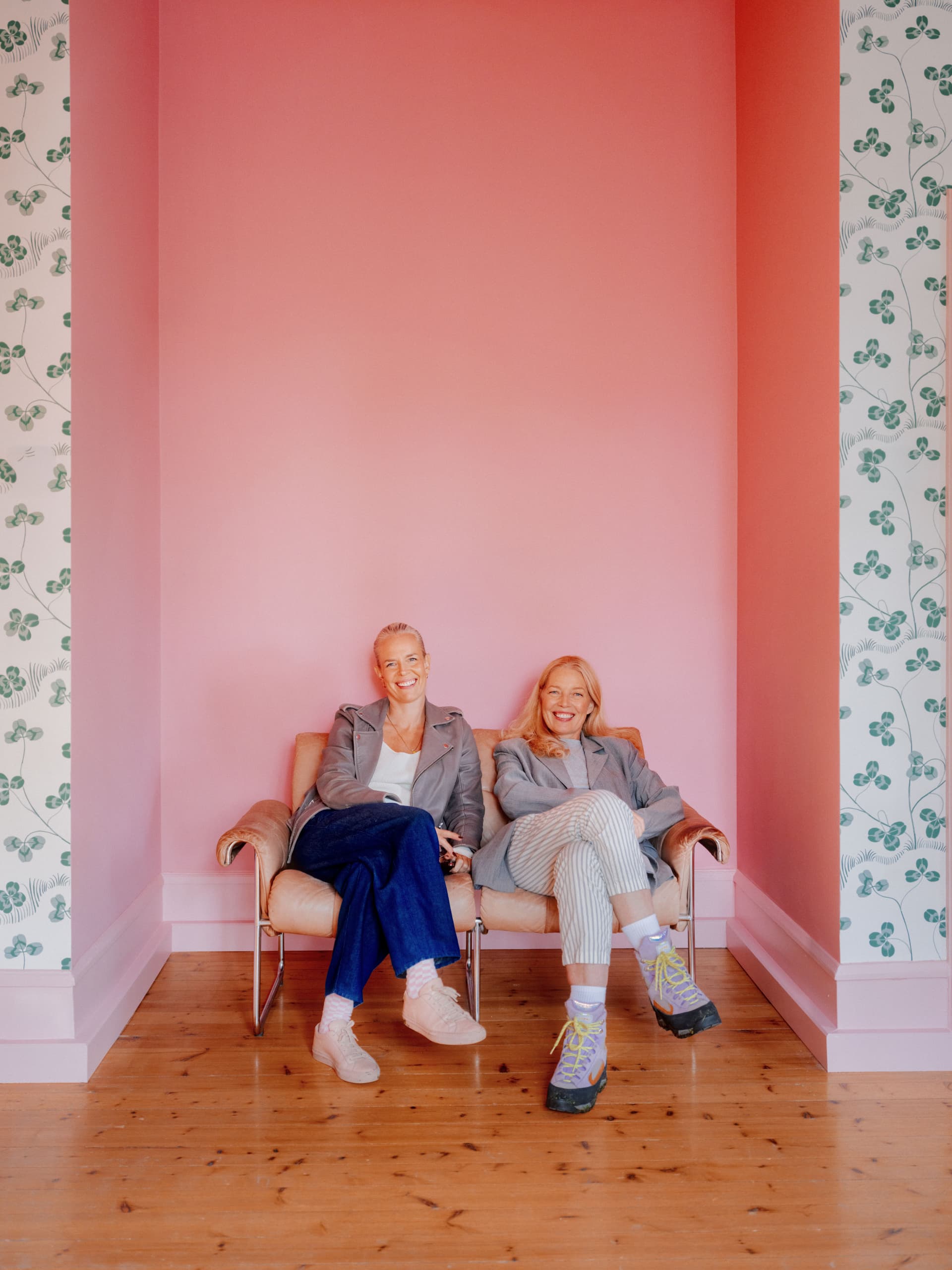 Interiørarkitekt Nina Wolff og kunstner Camilla Prytz